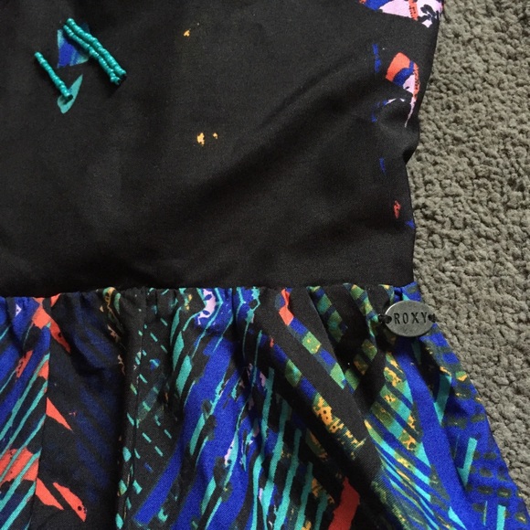 Colorful Strapless Roxy Dress - Picture 3 of 9